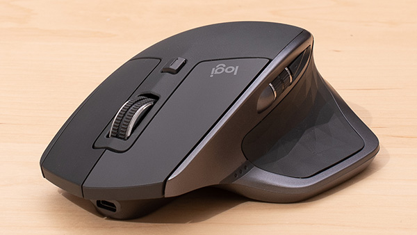 chuot-khong-day-logitech-1